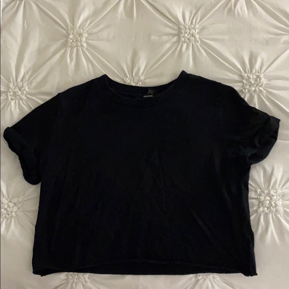 Cropped Black Top - Picture 3 of 3